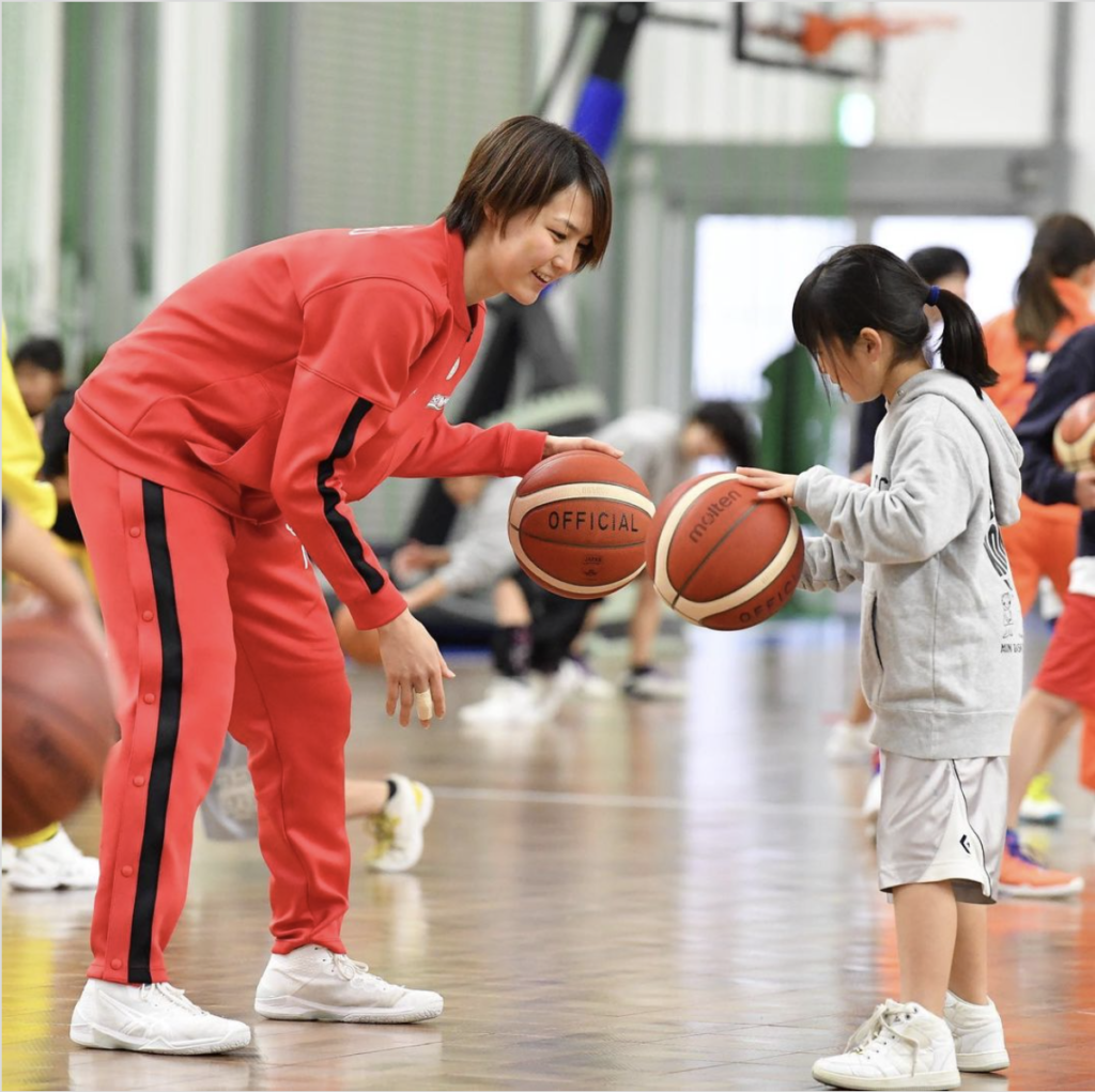大谷翔平 妻 田中真美子 バスケ